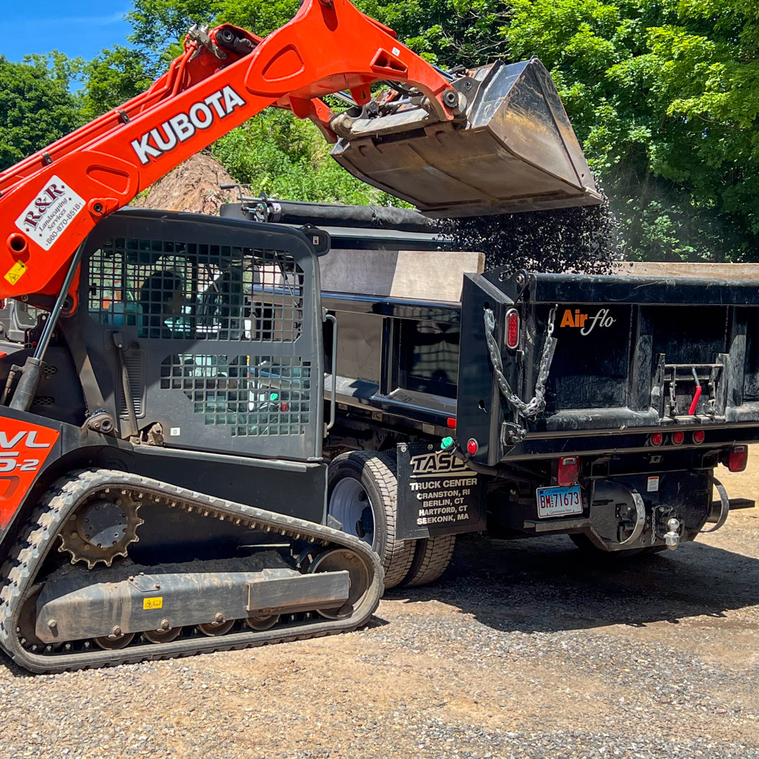 Quality landscaping material delivery in Manchester & Coventry, CT